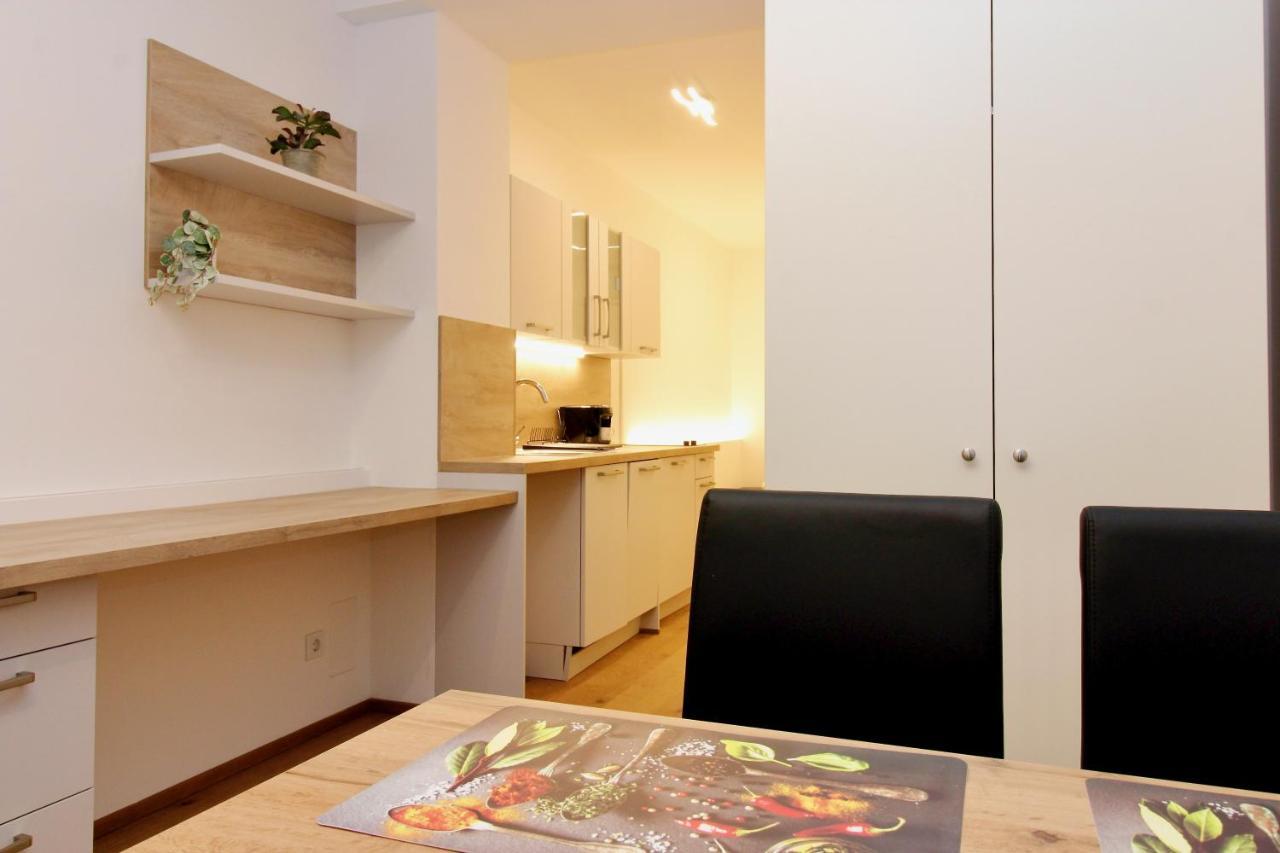 Central Studio Work And Travel Vienna Exterior photo